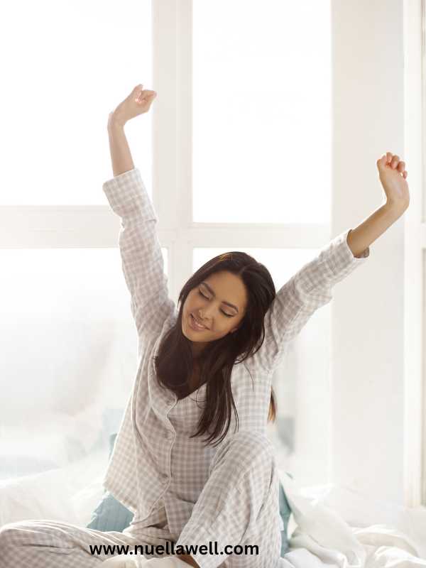 lady-in-nightie-waking-up-in-the-morning-in-simple-morning-routines-for-moms
