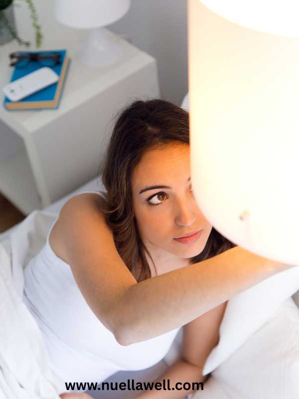 a-mom-turning-off-bright-light-in-simple-night-routine-for-moms