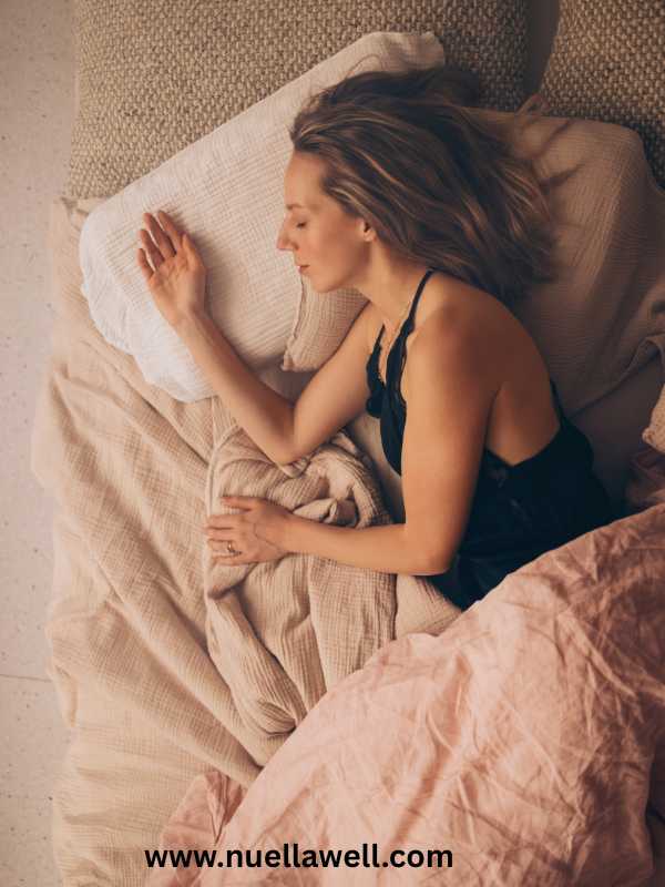 a-mom-sleeping-peacefully-at-night